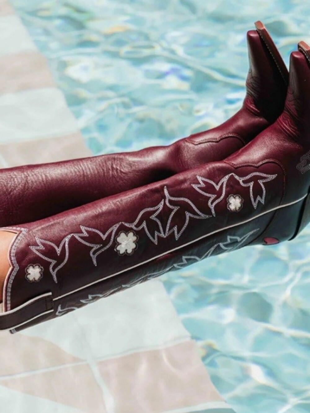 Women’s Burgundy Embroidered Cowboy Boots. Never Worn - Picture 3 of 10